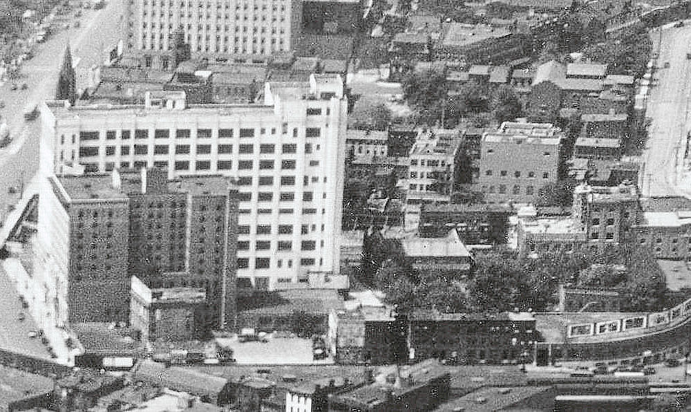 Saybrook Place
Horizontal street at the bottom
1939
Photo from Gonzalo Alberto
