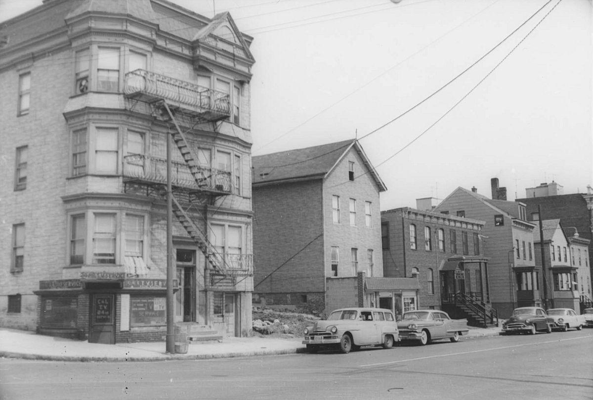First & New Streets
Photo from the Samuel Berg Collection at the NPL
