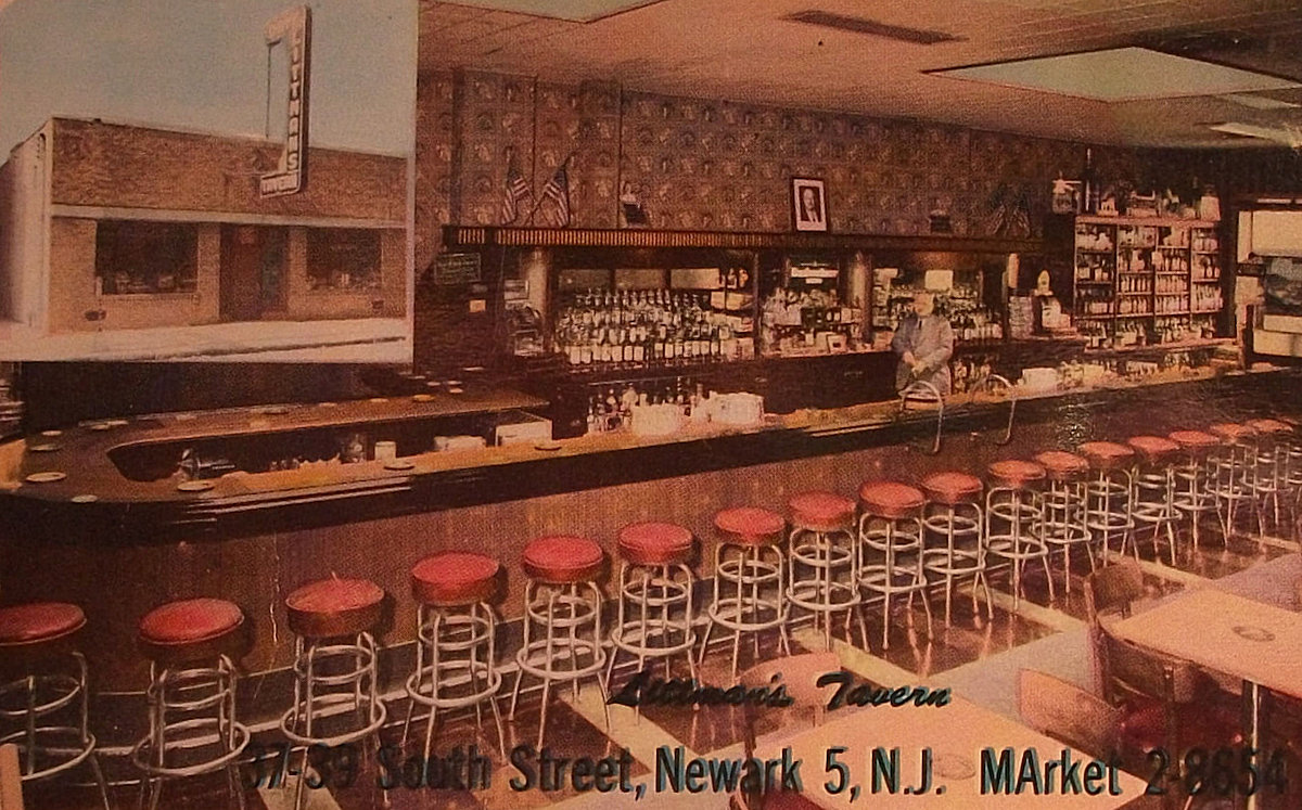 37 South Street
Littman's Tavern
Postcard
