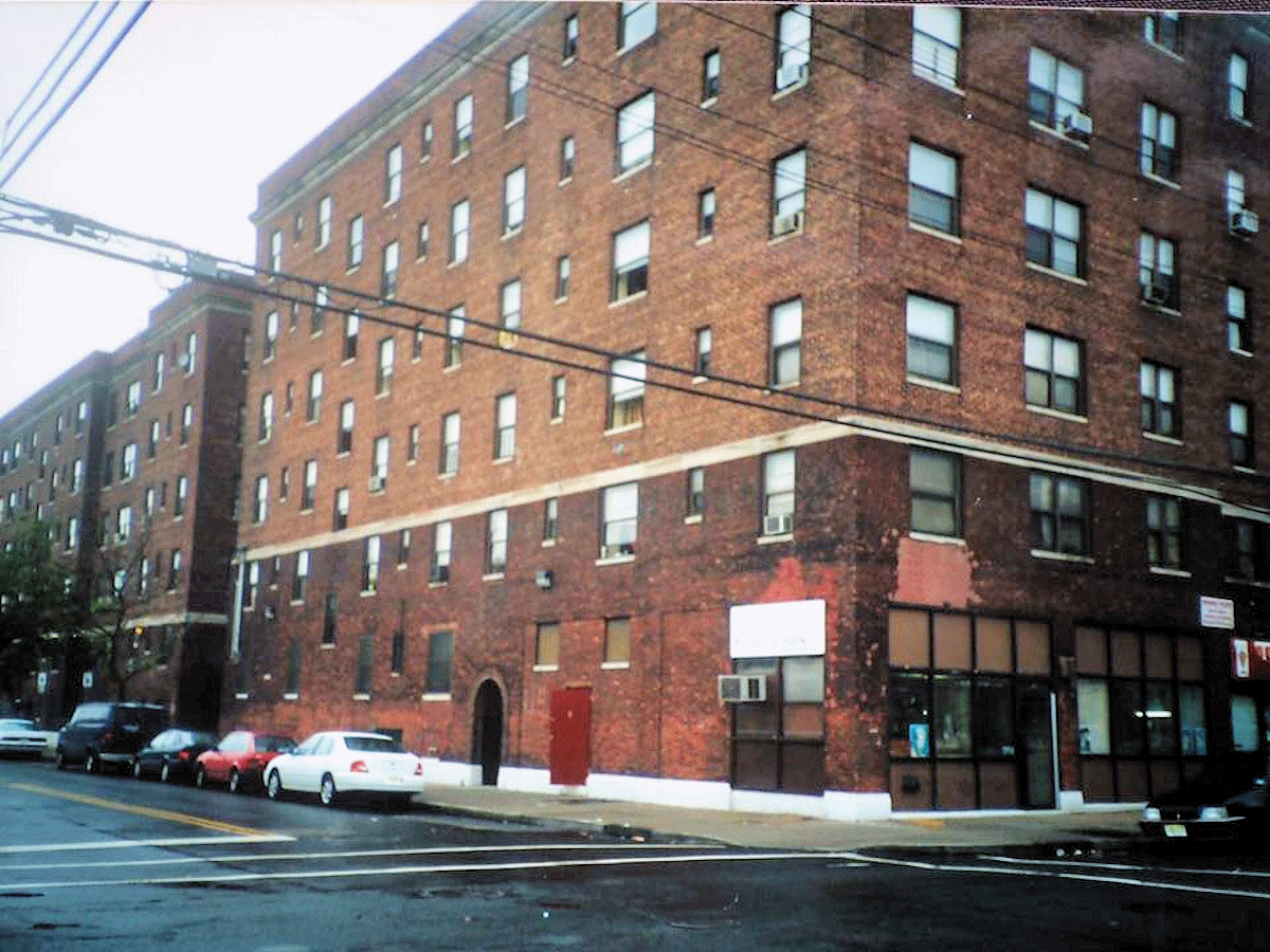 Lexington Street & Fleming Avenue
Prudential Apartments

