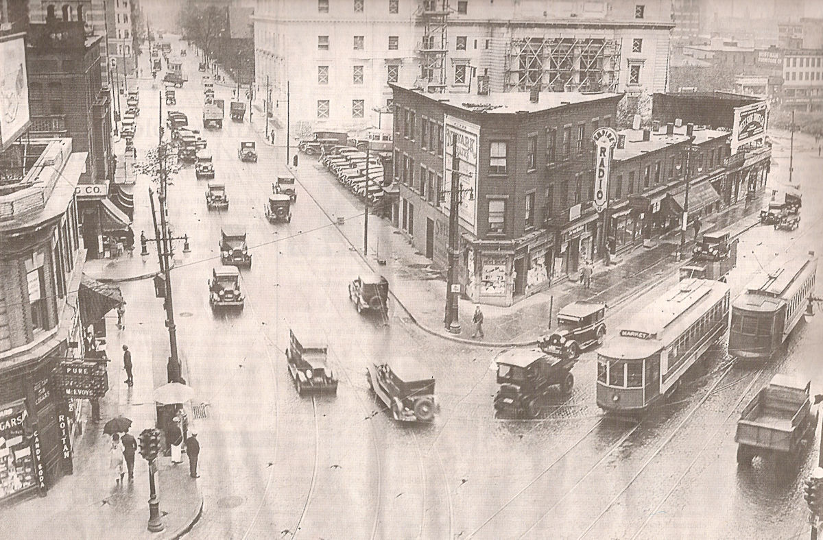 Springfield Avenue & High Street
1930
Photo from the Newark Evening News
