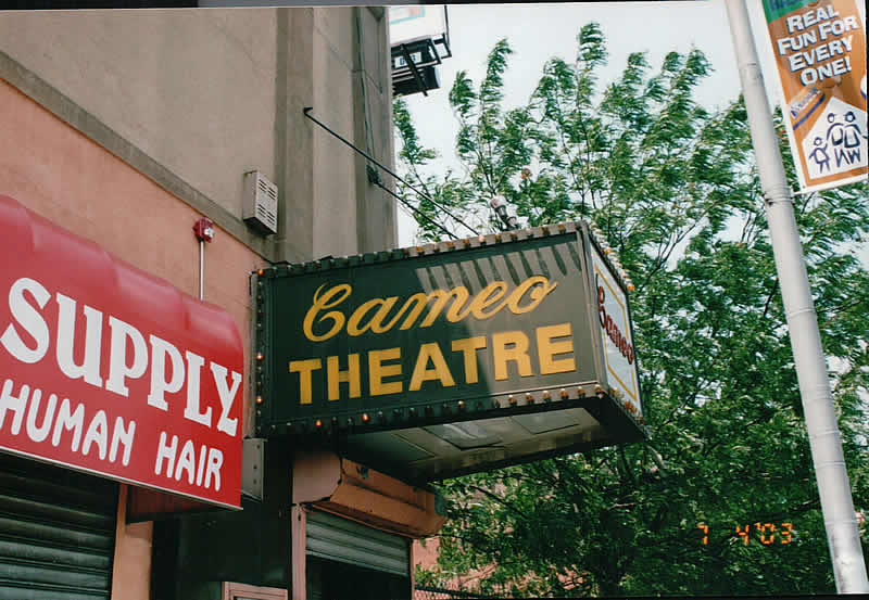 68 Orange Street
Cameo Theatre
2002/2003
Photo from Jule Spohn
