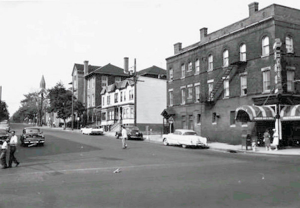 Roseville Avenue & Orange Street
Looking South on Roseville Avenue
1961
