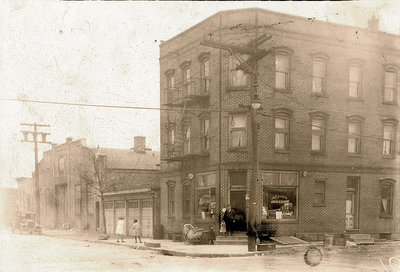 181 Delancey Street
Venuto's Grocery Store
Photo from Donna Lingenfelter
