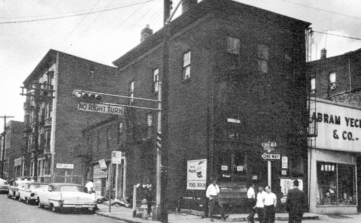 Plane & New Streets
1966
