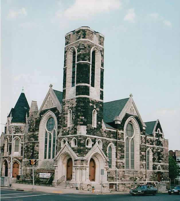 215 Clinton Avenue
Greater Mount Moriah Baptist Church
2002/2003
Photo by Jule Spohn
