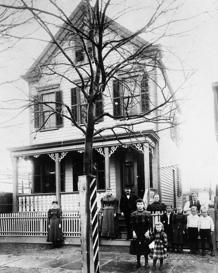 486 South 18th Street
Geppner family
Photo from Joseph Carter
