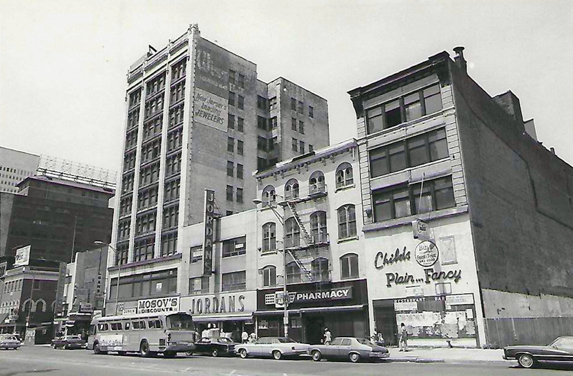 655 Broad Street Looking South
Photo from the Newark Public Library
