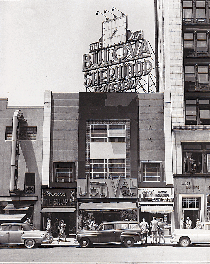 675 Broad Street
1952
From "Newark Public Library"

