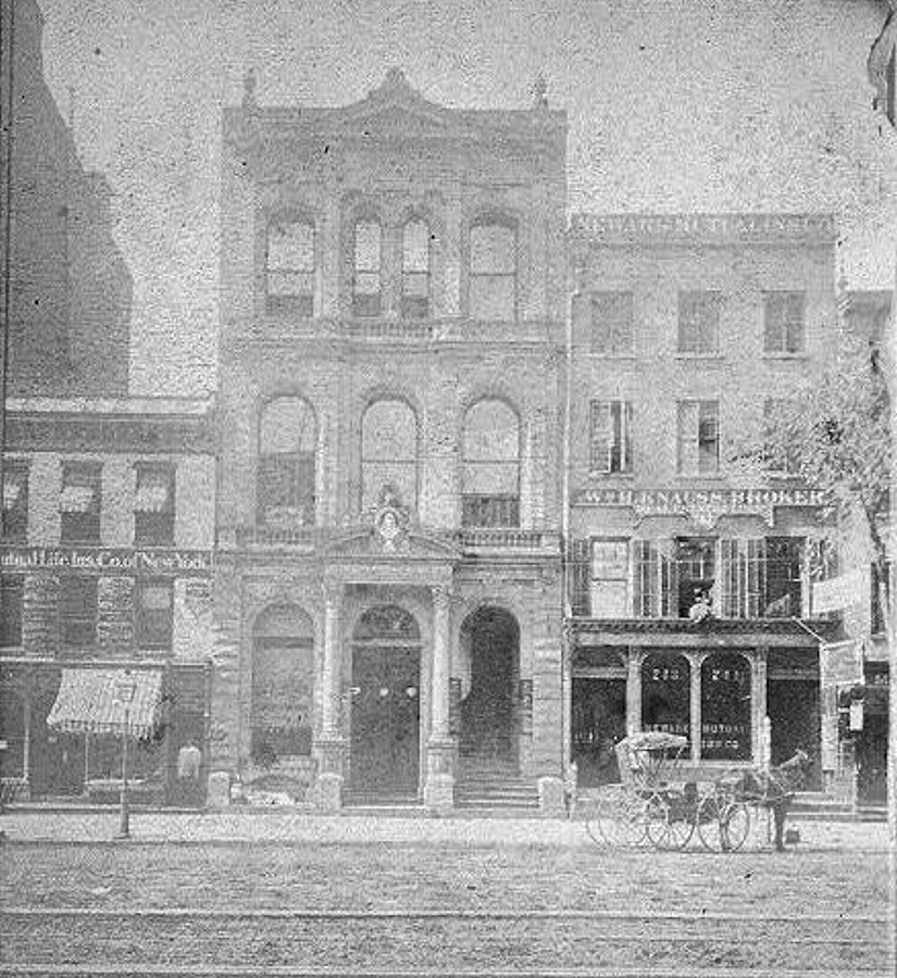 745-749 Broad Street
1874
Robert N. Dennis Collection of Stereoscopic Views
