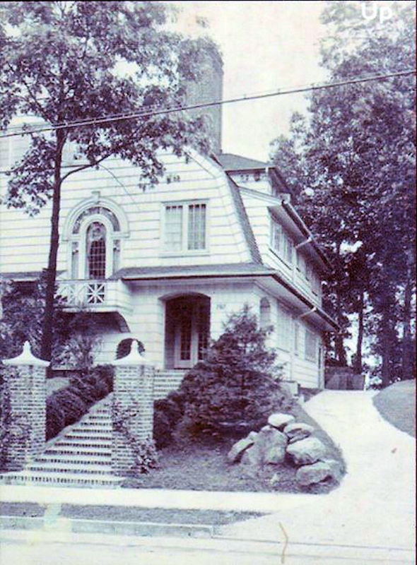 Photo from House & Garden September 1911 & Stephen Niforatos
