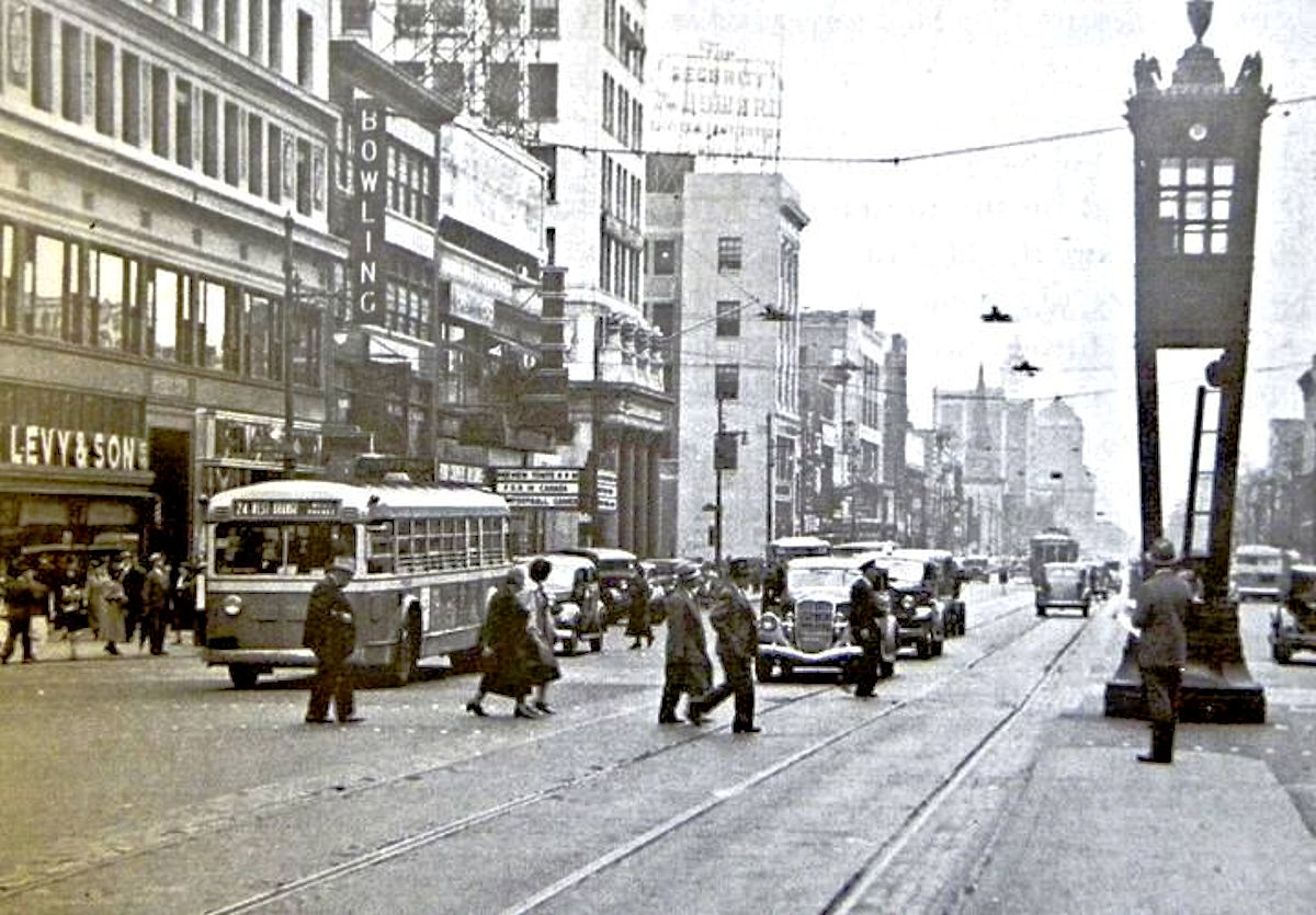 Broad Street Looking South From Market Street
