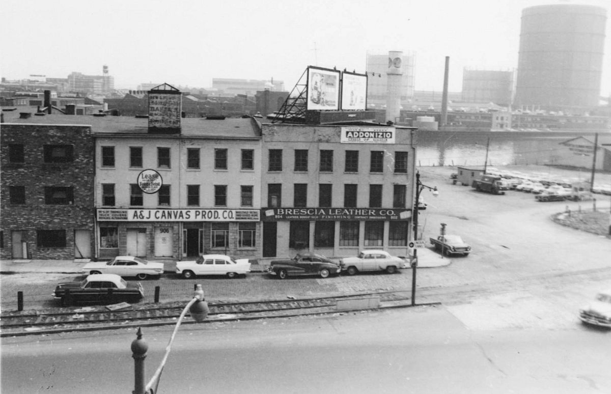 902 McCarter Highway
Photo from the Samuel Berg Collection at the Newark Public Library
