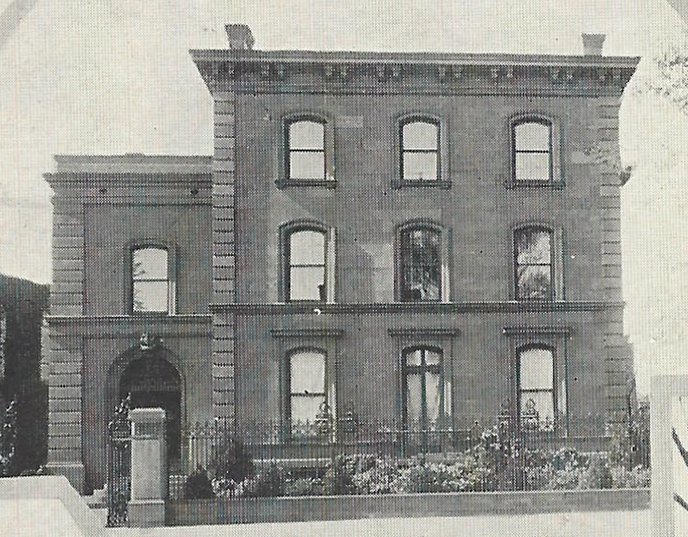 1027 Broad Street
Home of Governor Franklin Murphy
~1905
From "Views of Newark" Published by L. H. Nelson Company ~1905

