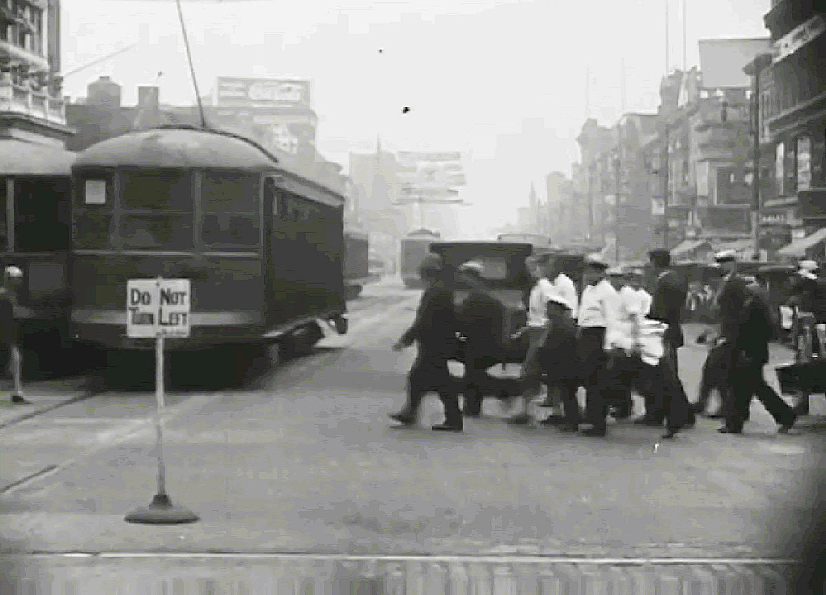Photo from "Sightseeing in Newark, N. J. by John H. Dunnachie: 1926"
