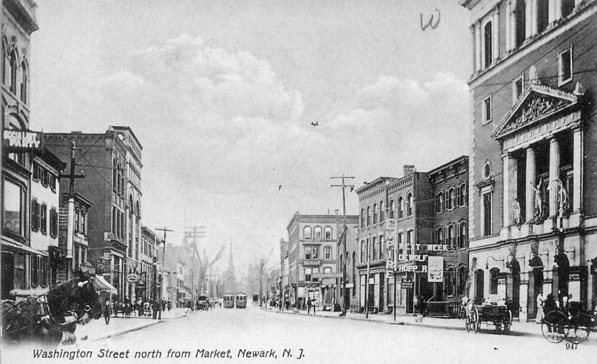 234 Washington Street Looking North
Postcard
