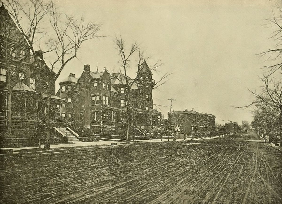 613 High Street Looking North
Photo from "Newark & It's Leading Businessmen 1891"
