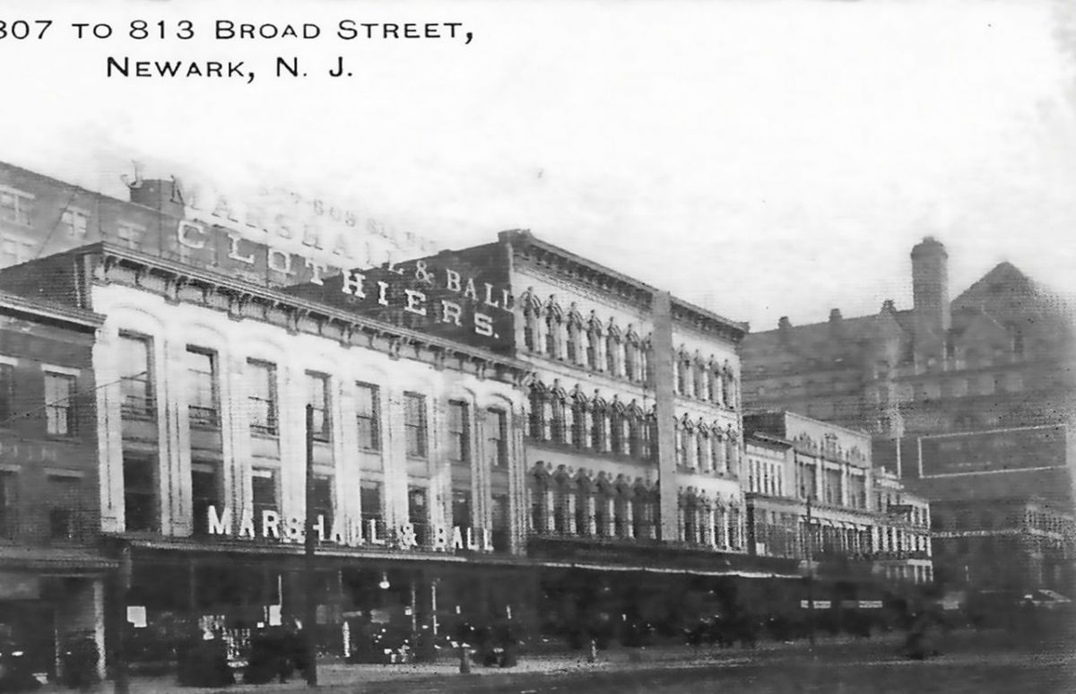 813 Broad Street Looking North
Postcard
