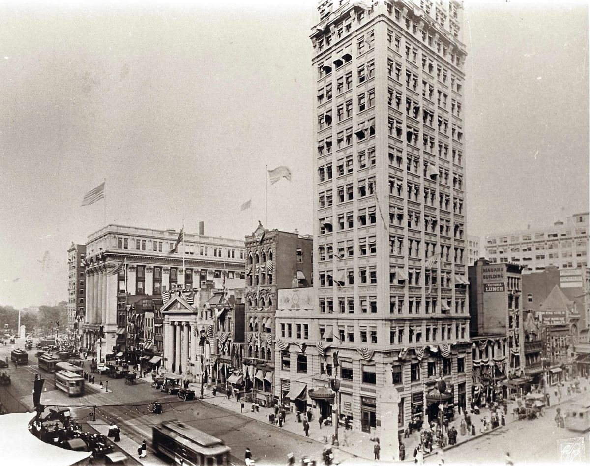 1916 - Northeast Corner of Broad & Market Streets
Large Format
