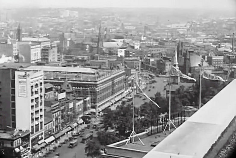 Photo from "Sightseeing in Newark, N. J. by John H. Dunnachie: 1926"
