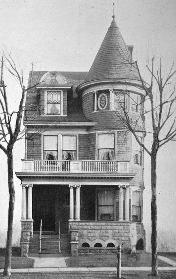 120 Clinton Avenue
Photo from Scientific American Building Monthly May 1900
