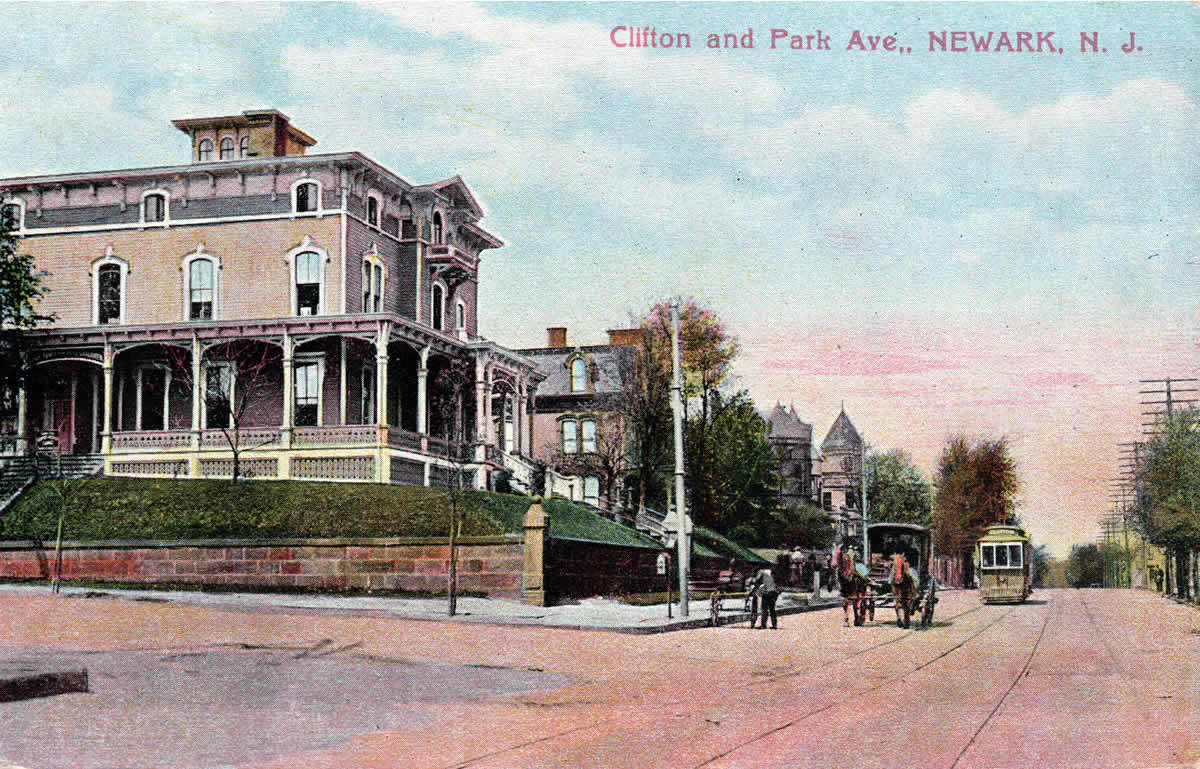 Clifton & Park Avenues
Large Format

Postcard

